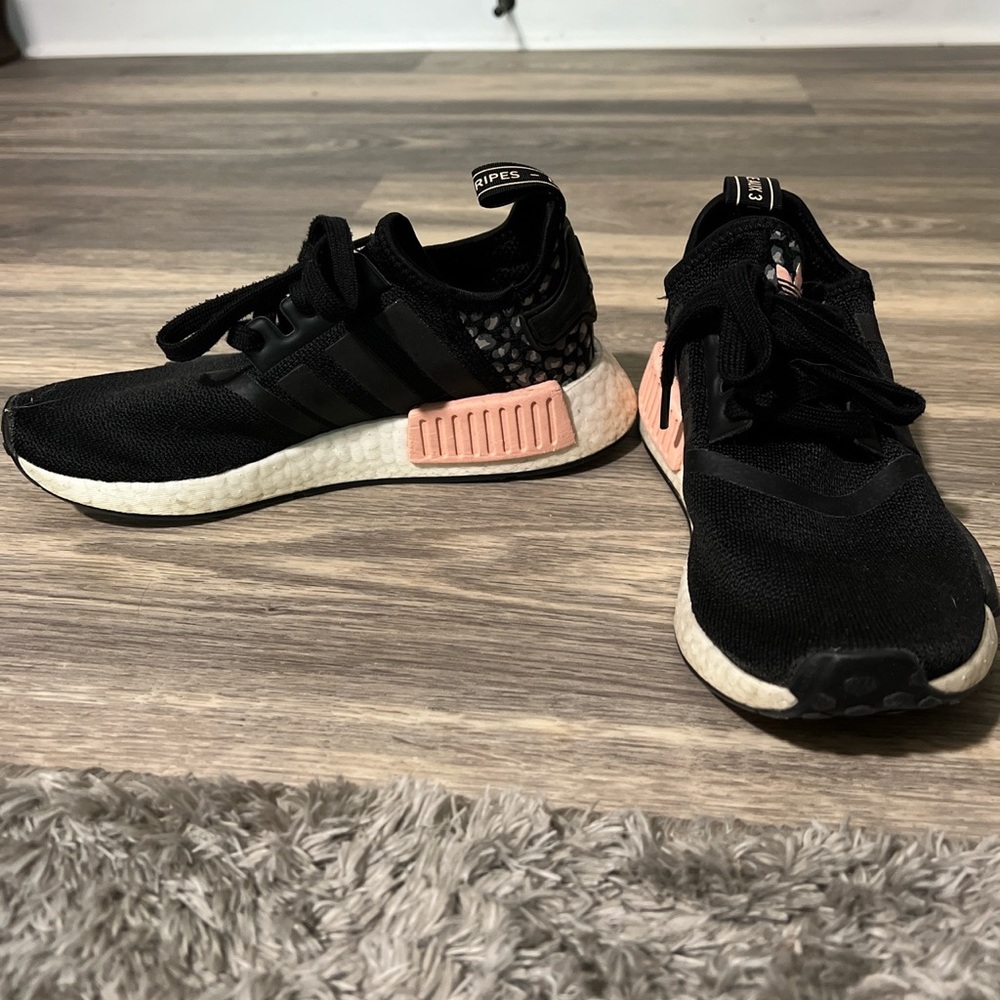 Adidas Aux 3 shoes